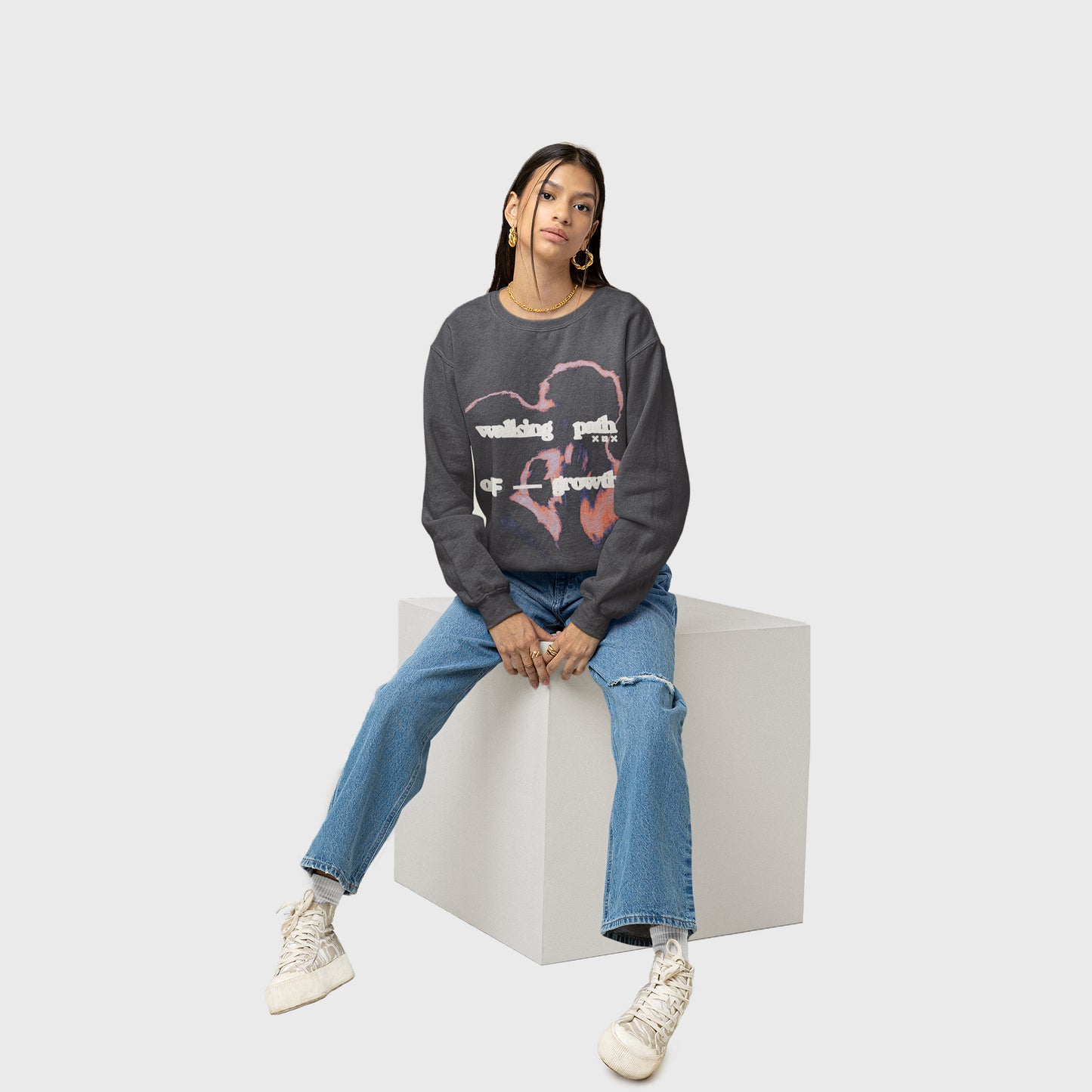 WALKING PATH GREY SWEATER